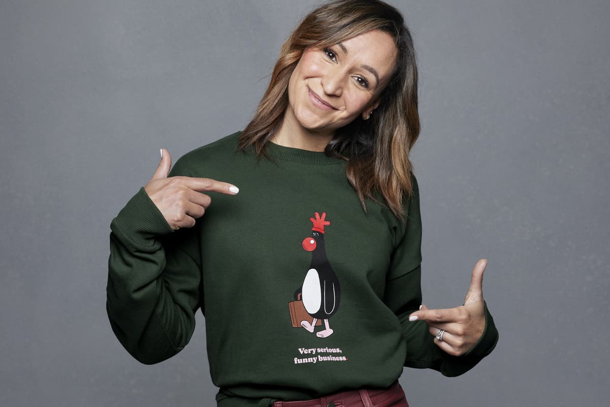 Celebs rock Red Nose Day tees, sweatshirts for Comic Relief